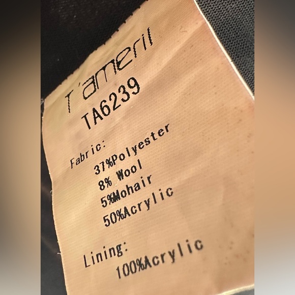 SOLD T’ameril Wool Dress - Picture 9 of 11